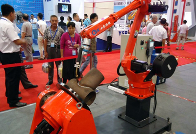 山東礦機(jī)智能機(jī)器人閃耀中日韓產(chǎn)業(yè)博覽會(huì)，引領(lǐng)礦山機(jī)械銷售新紀(jì)元